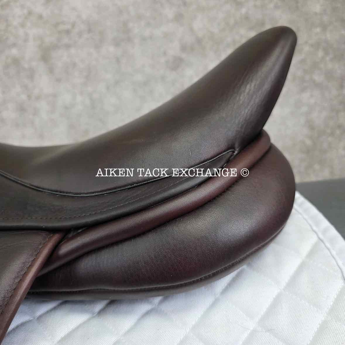 2019 Circuit by Dover Saddlery Premier Monoflap Jump Saddle, 17" Seat, Medium Wide Tree, Wool Flocked Panels