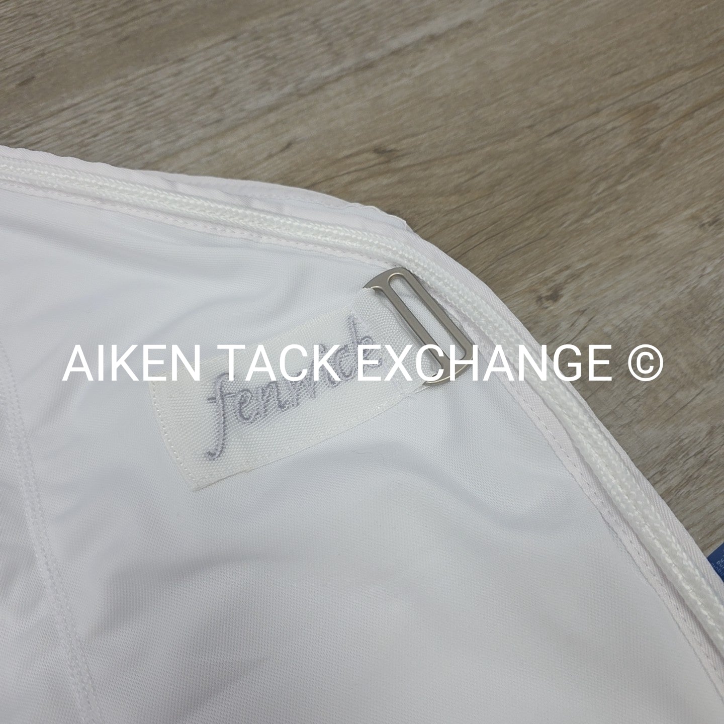 Fenwick Equestrian Therapeutic Jade Cooler, White (has marks), 82"
