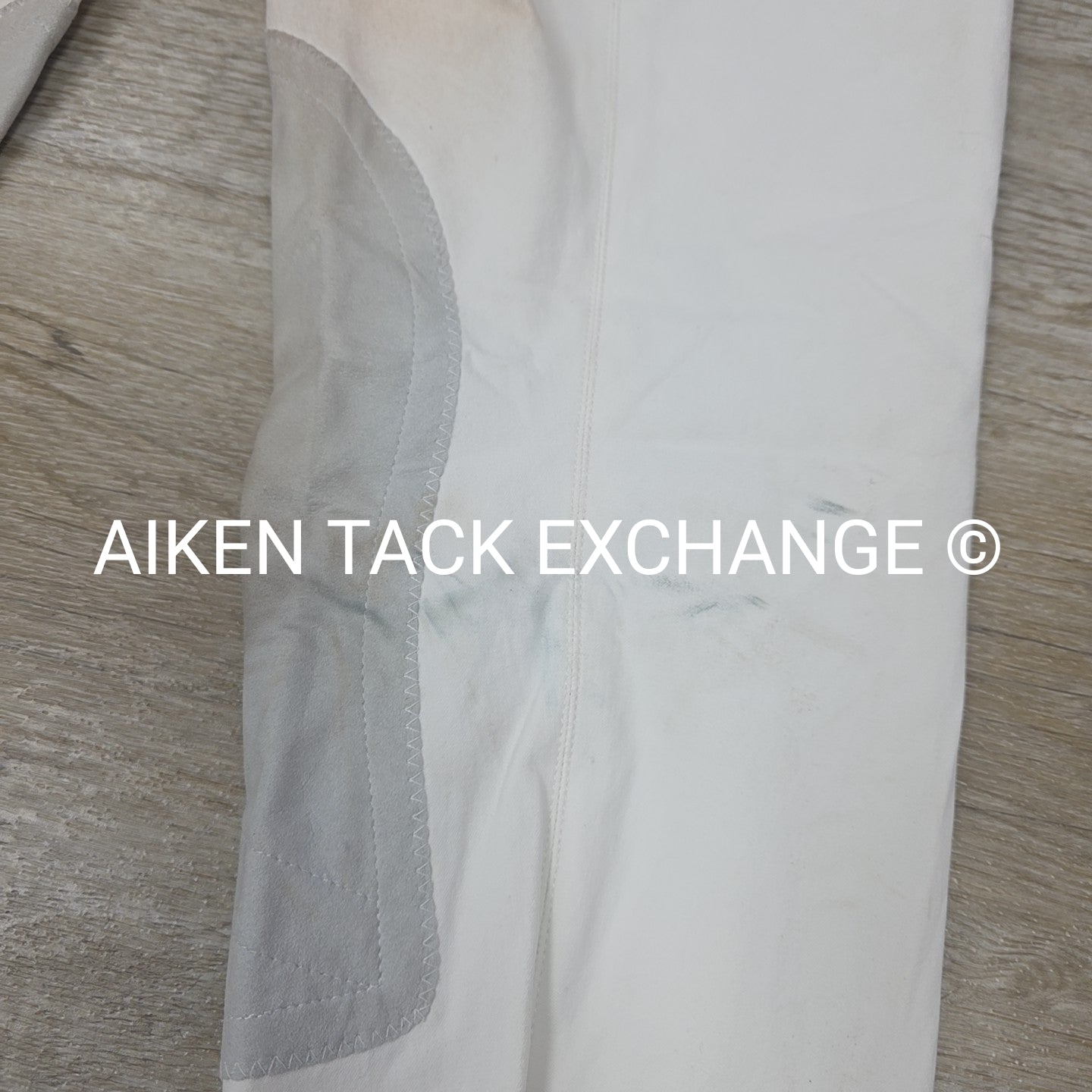 Tailored Sportsman Trophy Hunter Knee Patch Breeches, Size 32