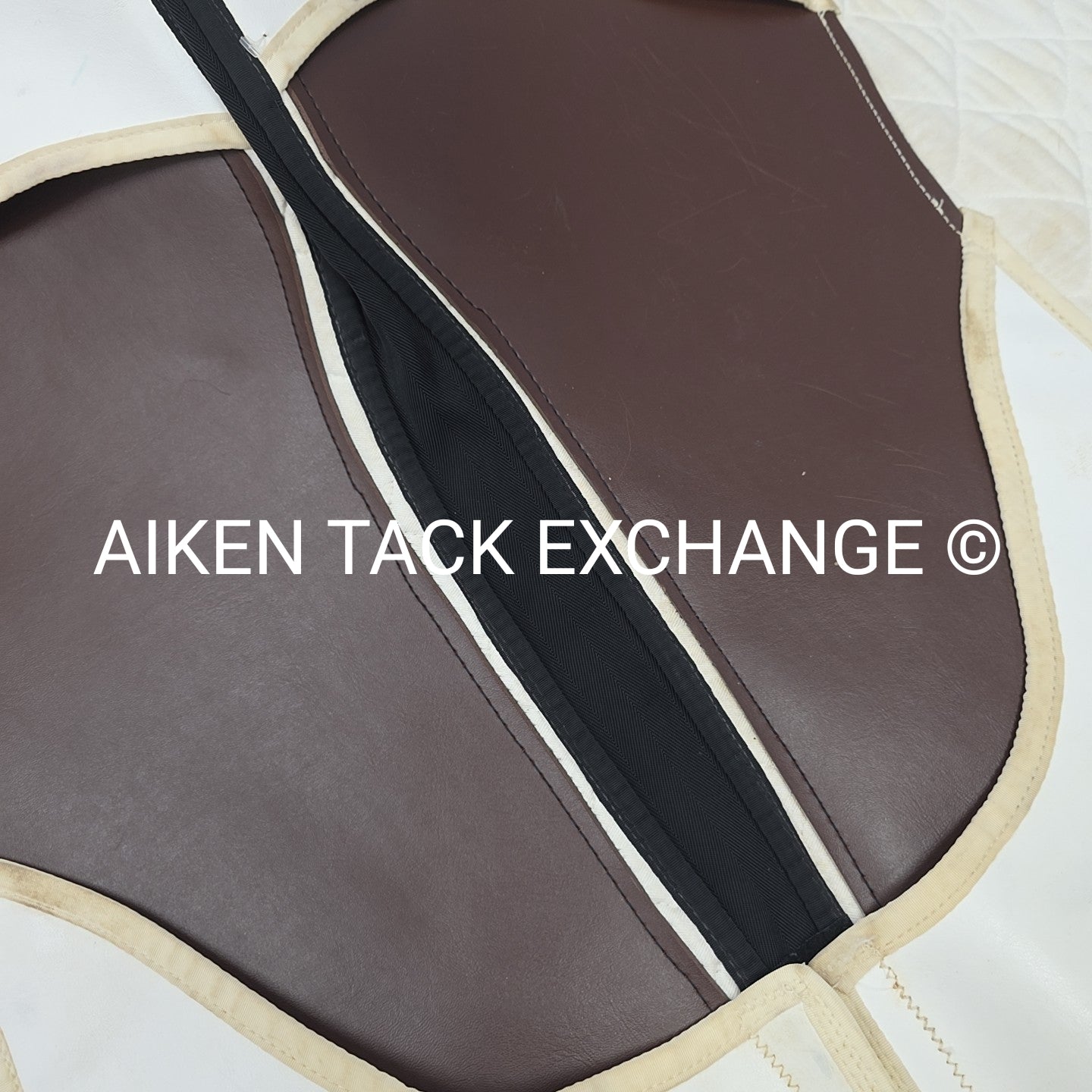 Shimmable Dressage Saddle Pad with Fleece Lining