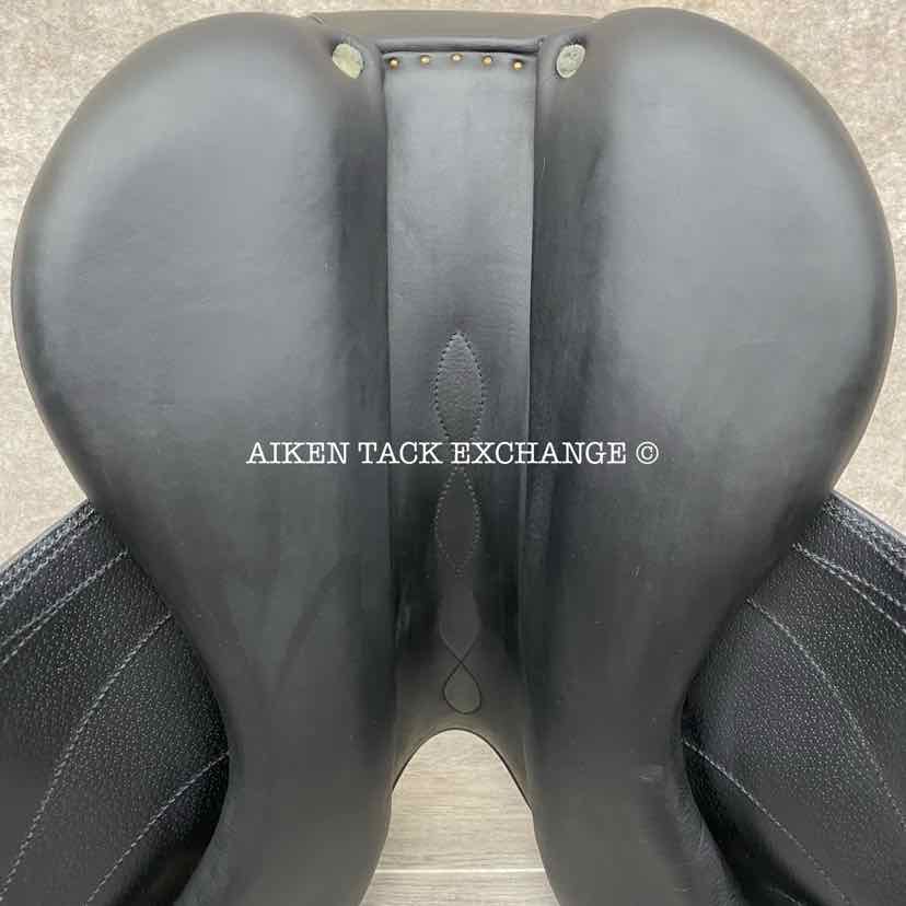 2014 Antares Cadence Monoflap Dressage Saddle, 18" Seat, 2N Flap, Medium Wide Tree, Foam Panels, Full Buffalo Leather