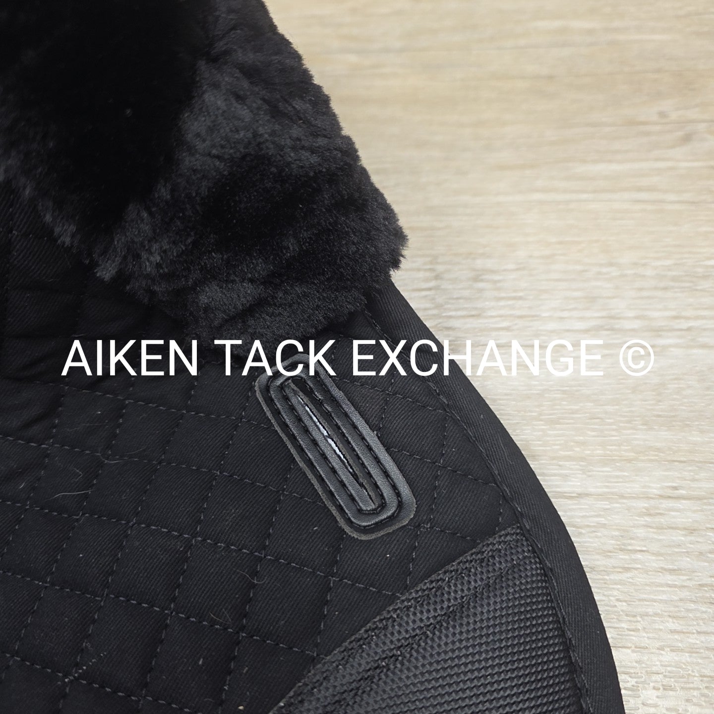 Shires Arma Contour Pro Half Pad, Size 17" - 18"