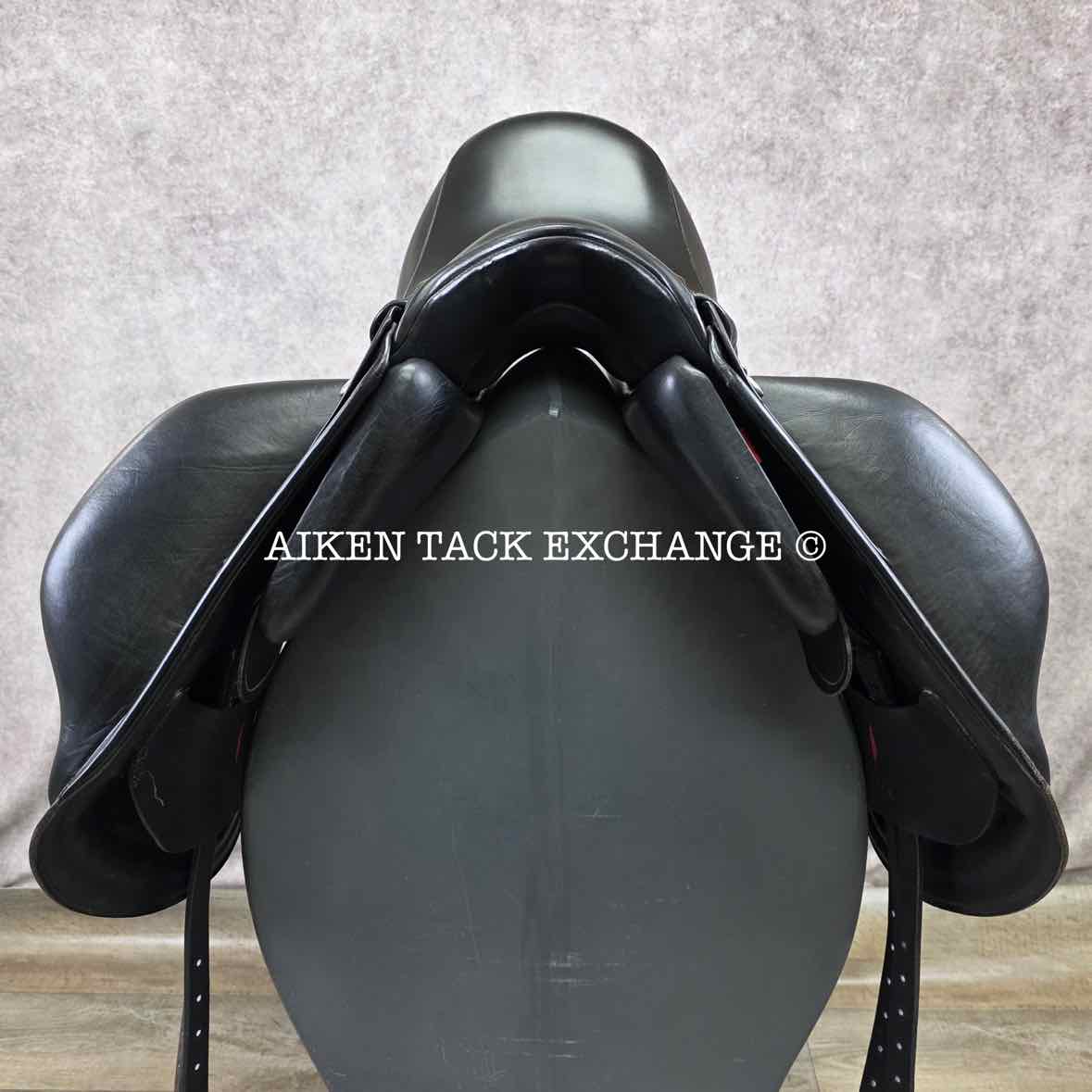 2022 Aviar Sparrow 1.0 Monoflap Dressage Saddle, 18" Seat, Adjustable Tree, Foam Panels