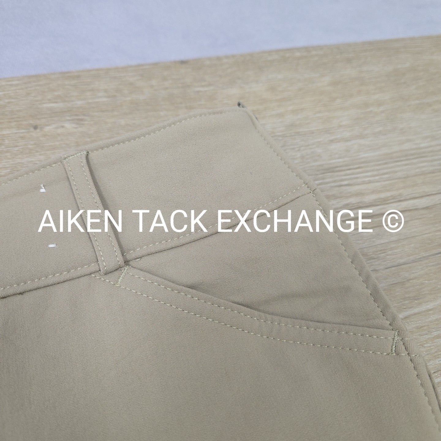 Tailored Sportsman Trophy Hunter Knee Patch Breeches, Size 28 L