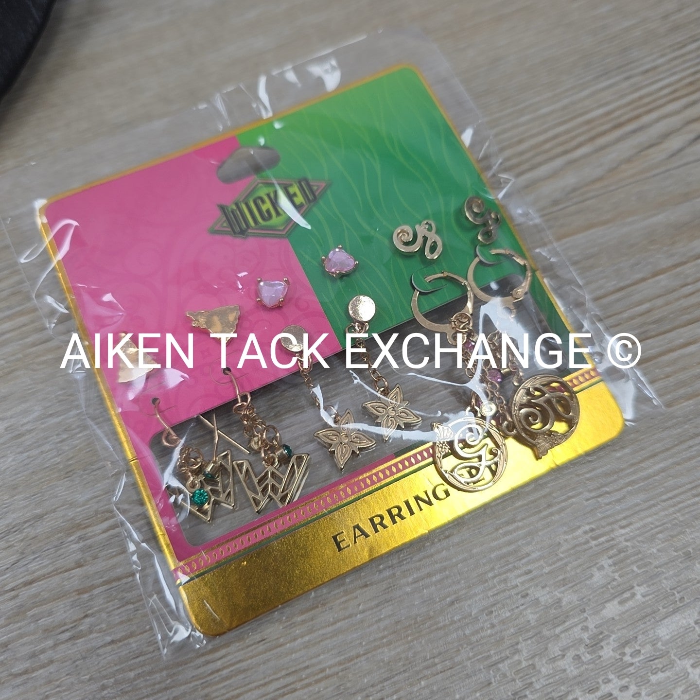 Claire's Wicked Bundle: Shaker Planner, Pin Badges, Hair Clip, Earring Set