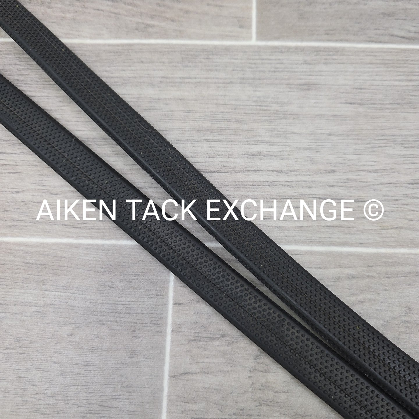 Plain  Flat Rubber Reins, Black, Size Full