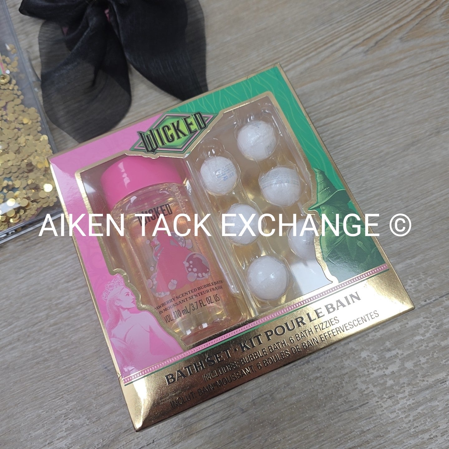 Claire's Wicked Bundle: Shaker Planner, Pin Badges, Bath Kit, Hair Clip