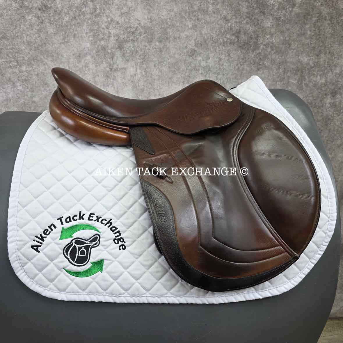 2011 CWD SE01 Close Contact Jump Saddle, 17" Seat, 3L Flap, Medium Wide Tree, Foam Panels, Full Buffalo Leather
