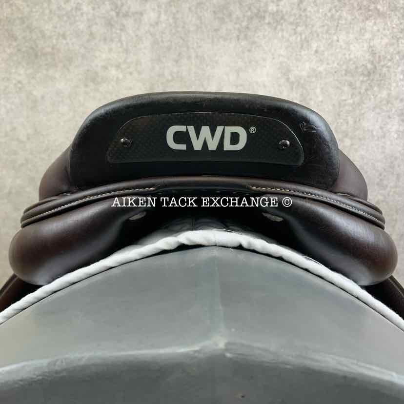 **SOLD** 2017 CWD SE30 2GS Close Contact Jump Saddle, 18" Seat - S3, 4L Flap, Dynamik Flex Tree - Medium, Foam Panels