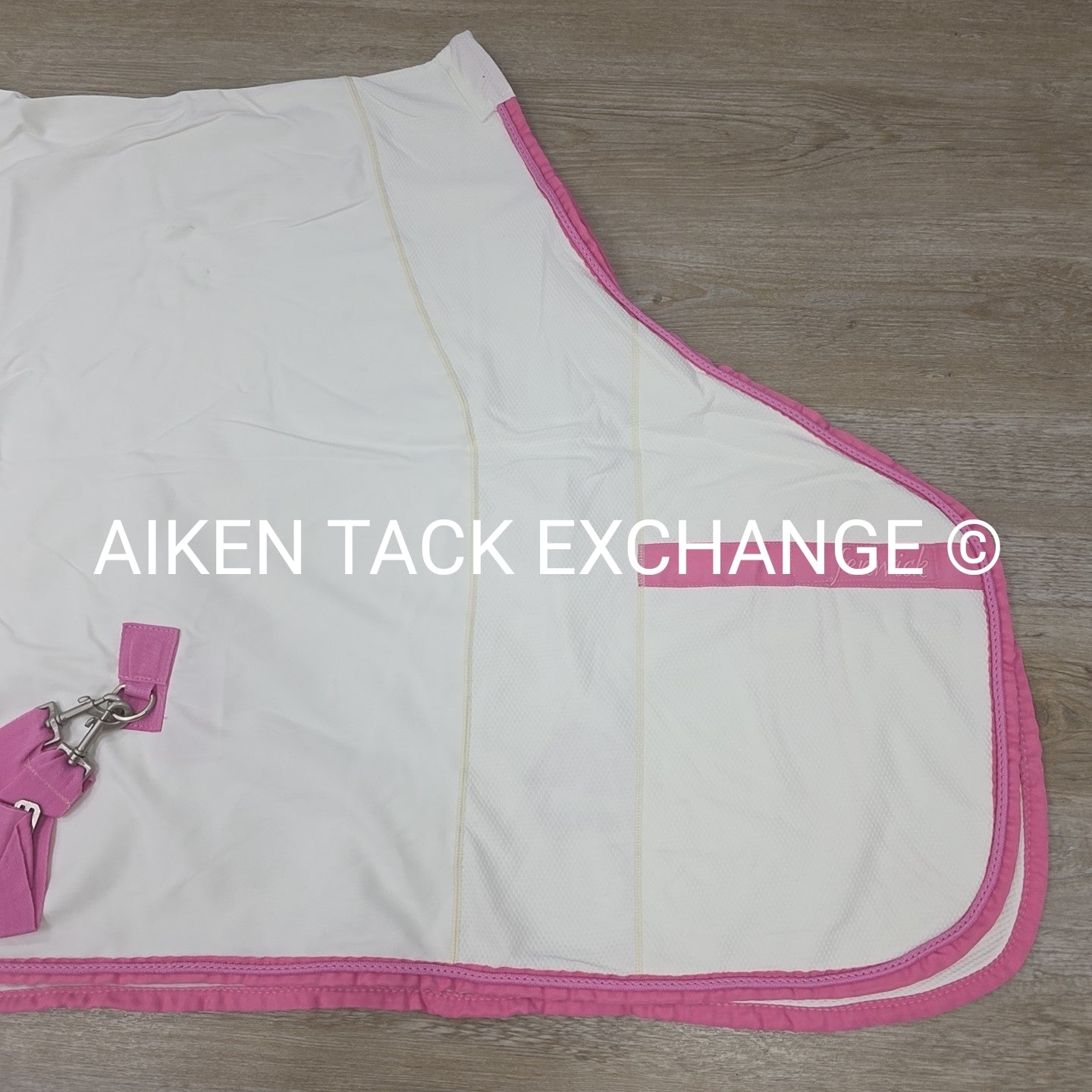 Fenwick Equestrian Pop Star Dress Sheet Sporty Cooler, 68"