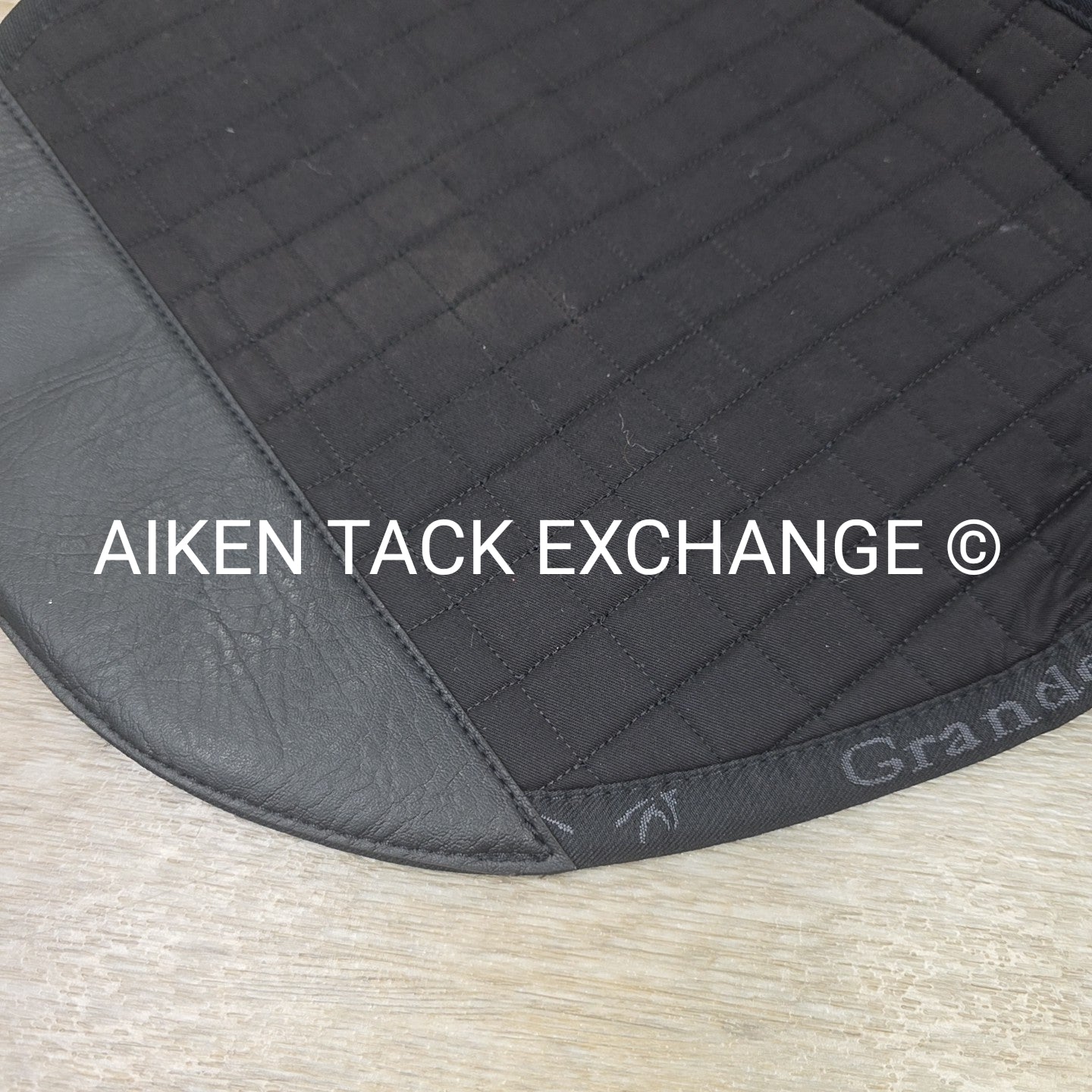 Grandeur Physio Saddle Pad for Treeless Saddle