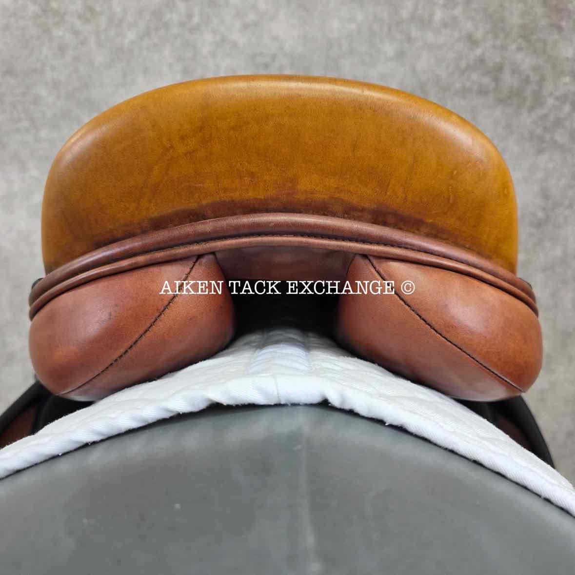 **SOLD** Balance by Frank Baines Jump Saddle, 17" Seat, X-Wide Hoop Tree, Wool Flocked Panels