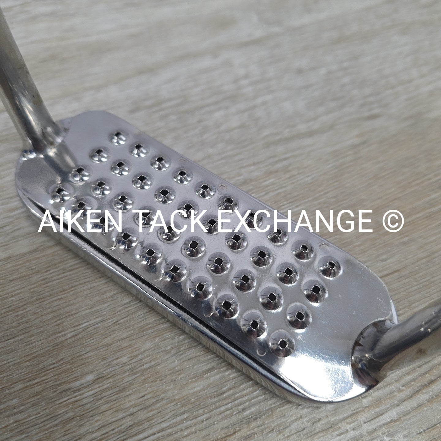 Fillis Stirrup Irons with Cheese Grater Pads, 4.75"