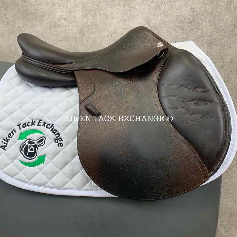 2021 CWD SE03 Close Contact Jump Saddle, 17.5" Seat, 3L Flap, Medium Tree, Foam Panels