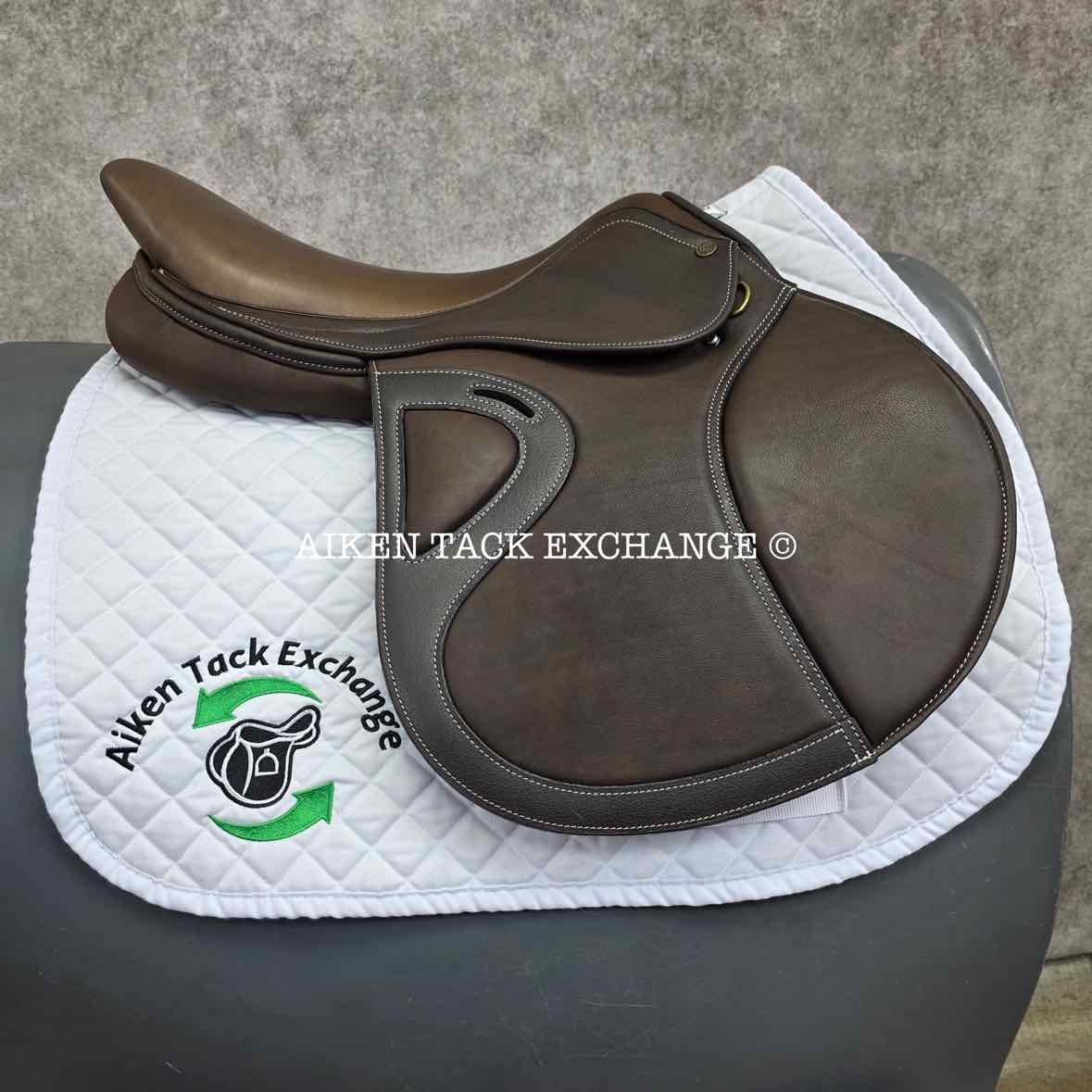 HDR - Henri de Rivel Evolution IGP Close Contact Jump Saddle, 18" Seat, Adjustable Tree - Changeable Gullet, Foam Panels