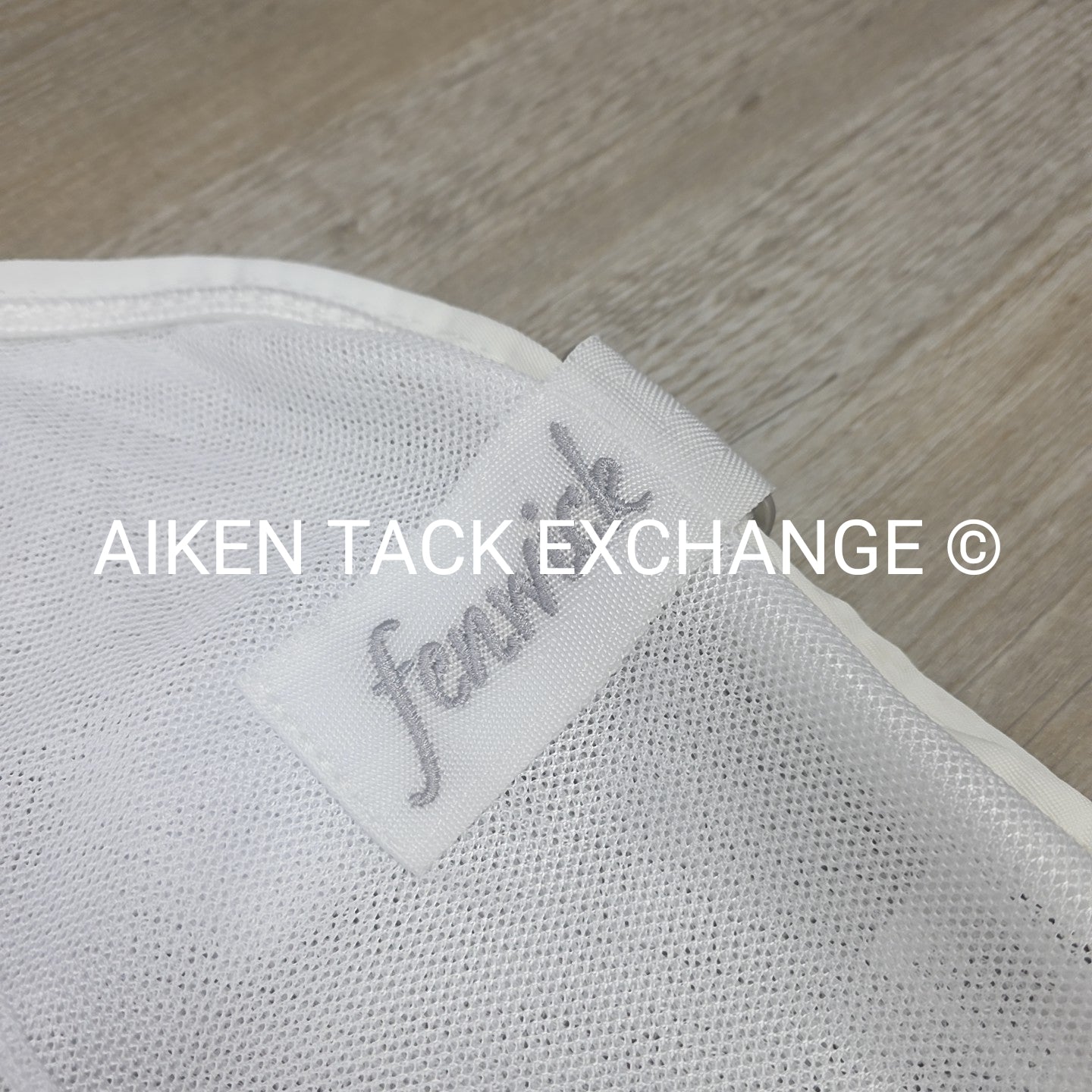 Fenwick Equestrian BodyGuard Mesh Cooler, White (has some marks) 60"