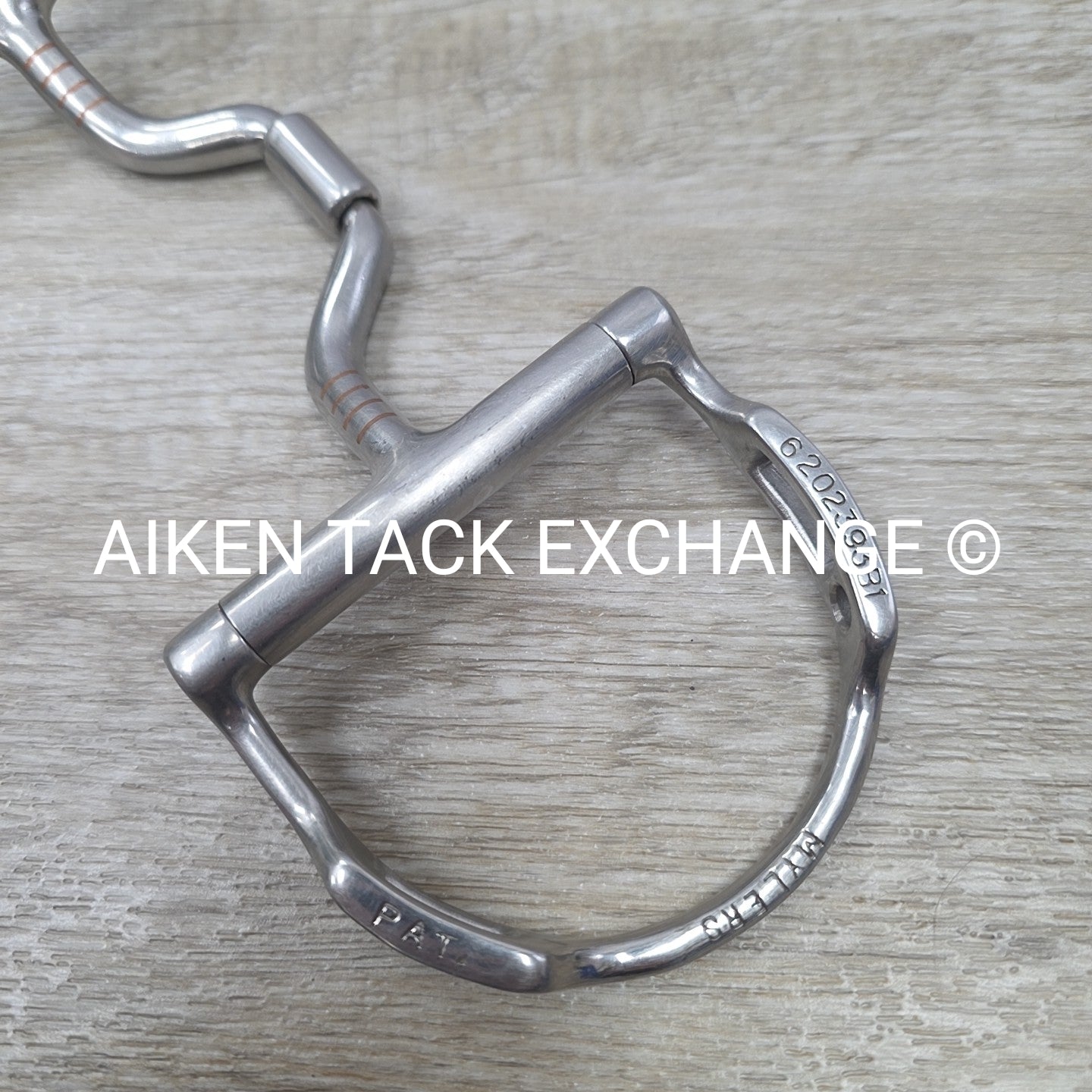 Myler English Dee with Hooks and Narrow Low Ported Barrel MB 43 LP 5"