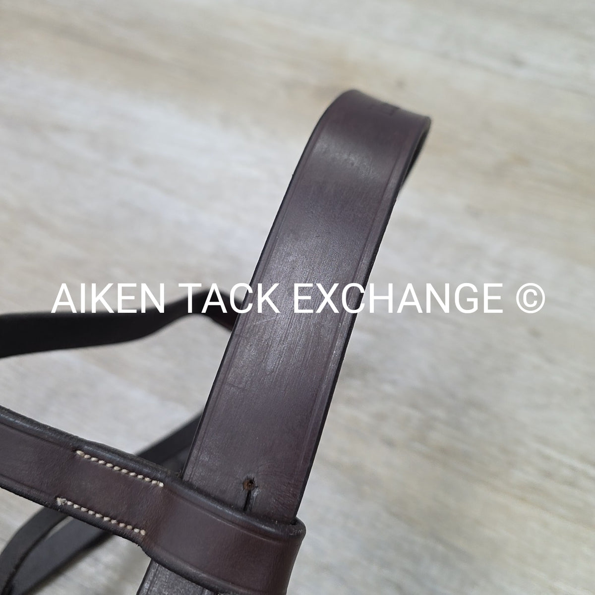 Horse Country Flat Hunt Bridle with Matching Flat Reins, Brown, Size Full