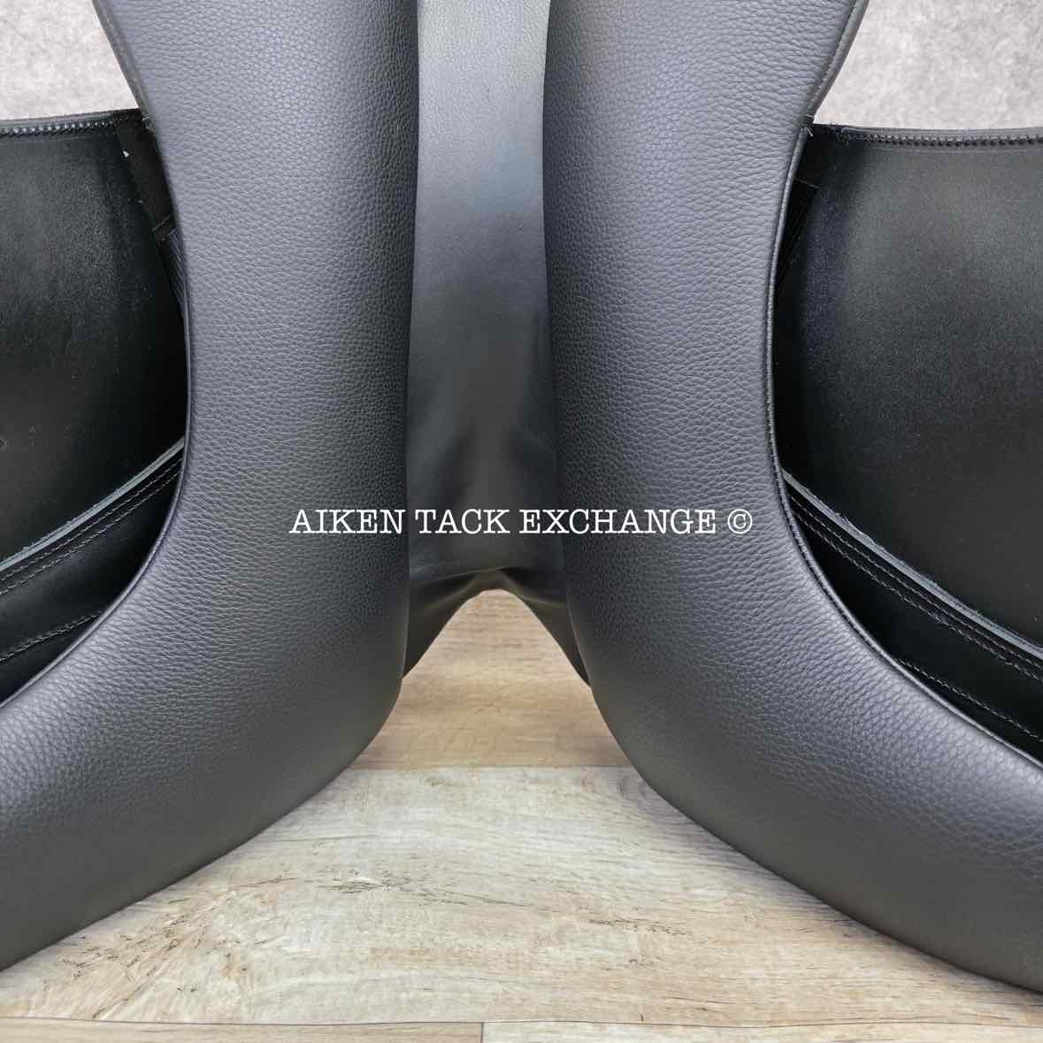 2025 Custom Saddlery Wolfgang Constanze 2 Monoflap Dressage Saddle, 17.5" Seat, Adjustable Tree, Wool Flocked Panels