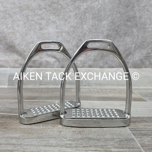 Centaur Fillis Stirrup Irons with Cheese Grater Pads 4.5"