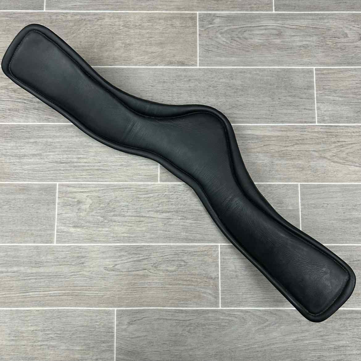 LeMieux Gel-Tek Anatomic Monoflap Girth, Black, 28"