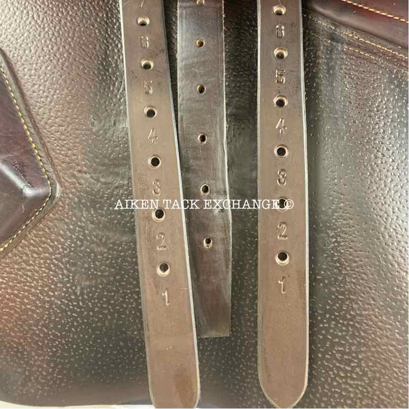**SOLD** 2017 CWD SE30 2GS Close Contact Jump Saddle, 18" Seat - S3, 4L Flap, Dynamik Flex Tree - Medium, Foam Panels
