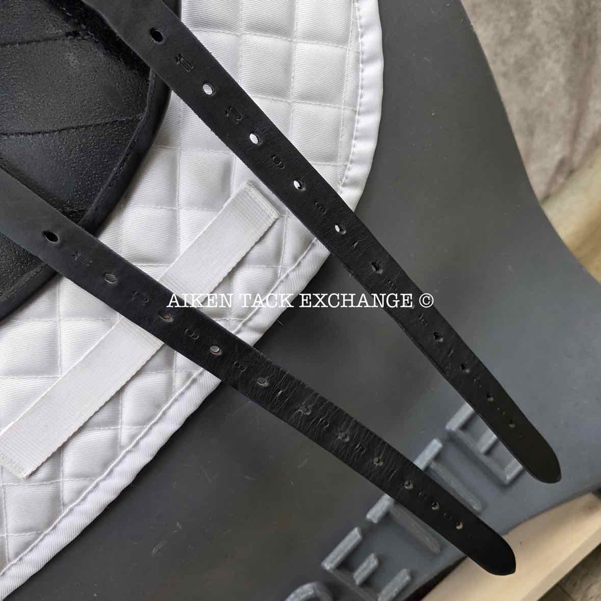 Verhan Trustin Free Shoulder Dressage Saddle, 17.5" Seat, Medium Wide Tree, Wool Flocked Panels