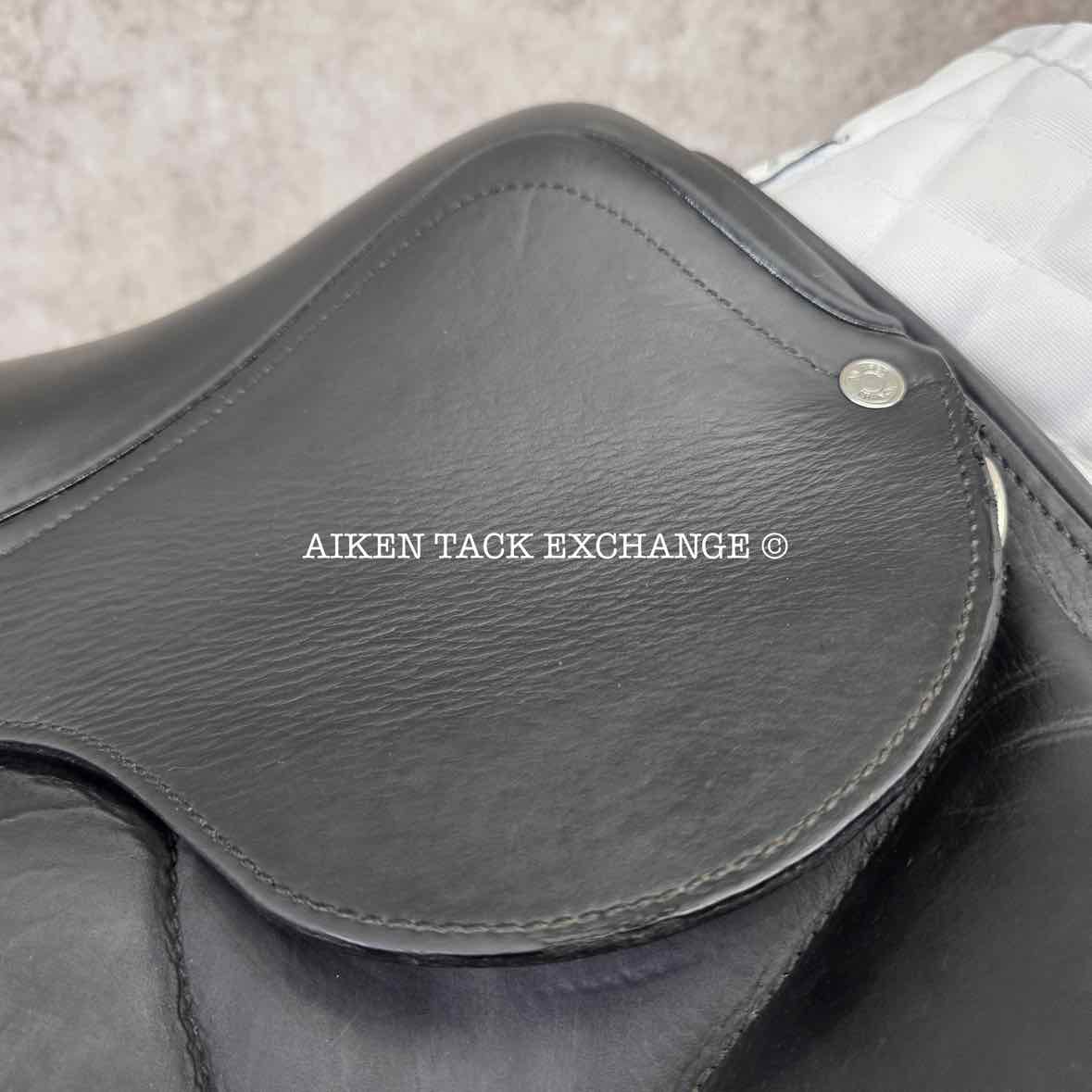 2016 Antares Cadence Monoflap Dressage Saddle, 17" Seat, 1N Flap - Short, M/MW Tree, Foam Panels, Full Buffalo Leather