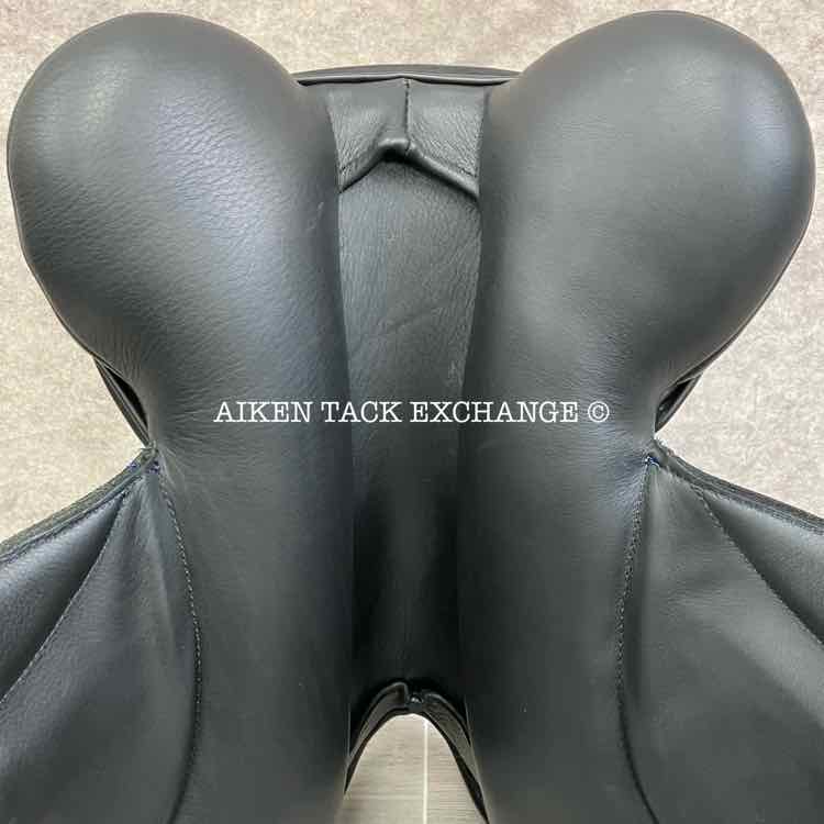 2023 Custom Saddlery Everest Monoflap Dressage Saddle, 18" Seat, Adjustable Tree, Wool Flocked Panels