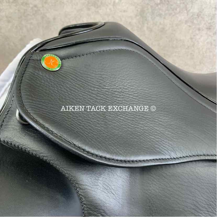 2022 JC Performance Line P2 Monoflap Dressage Saddle, 18" Seat, Wide Tree, Wool Flocked Pony Panels