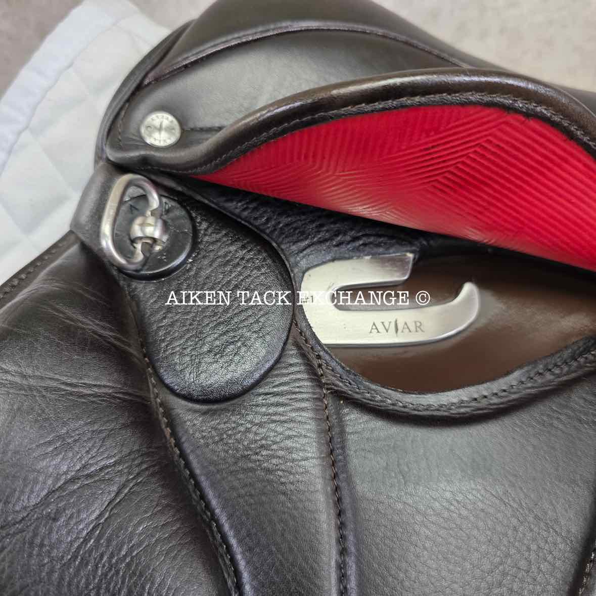 2022 Aviar Ace Close Contact Jump Saddle, 18" Seat, Adjustable Flex Tree, Foam Panels