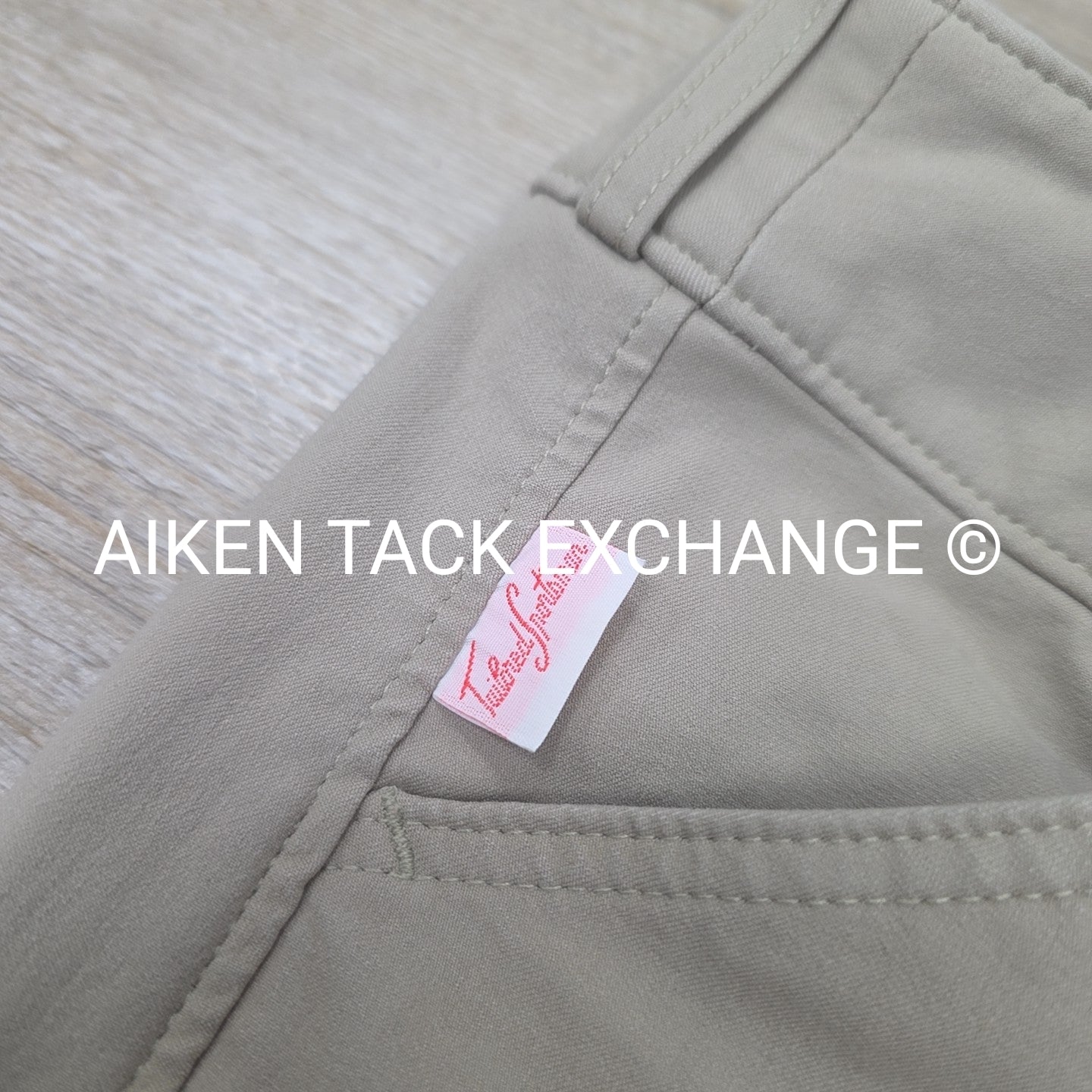 Tailored Sportsman Trophy Hunter Knee Patch Breeches, Size 14 R