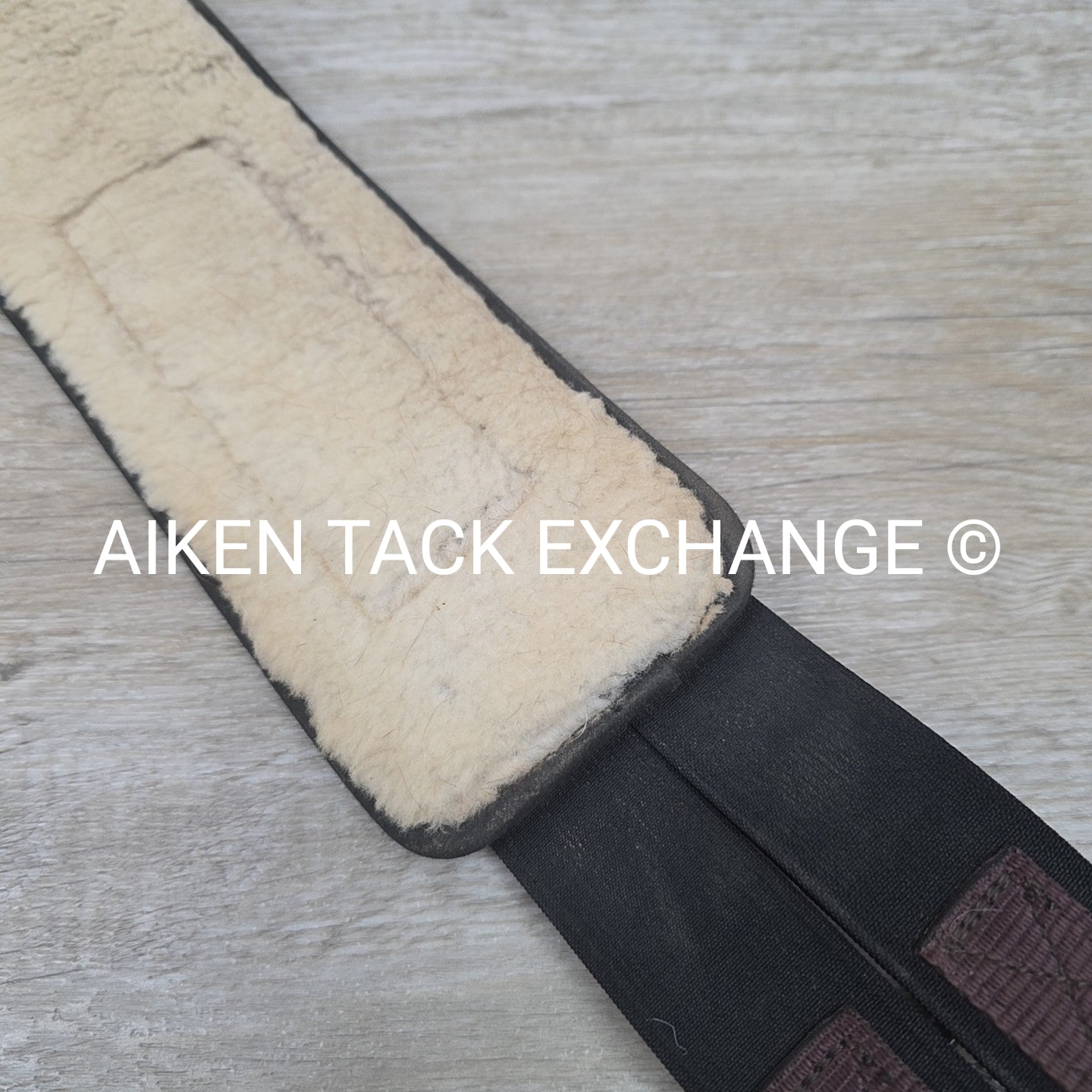 EquiFit Essential Schooling Girth w/ Sheepswool Liner, 46"