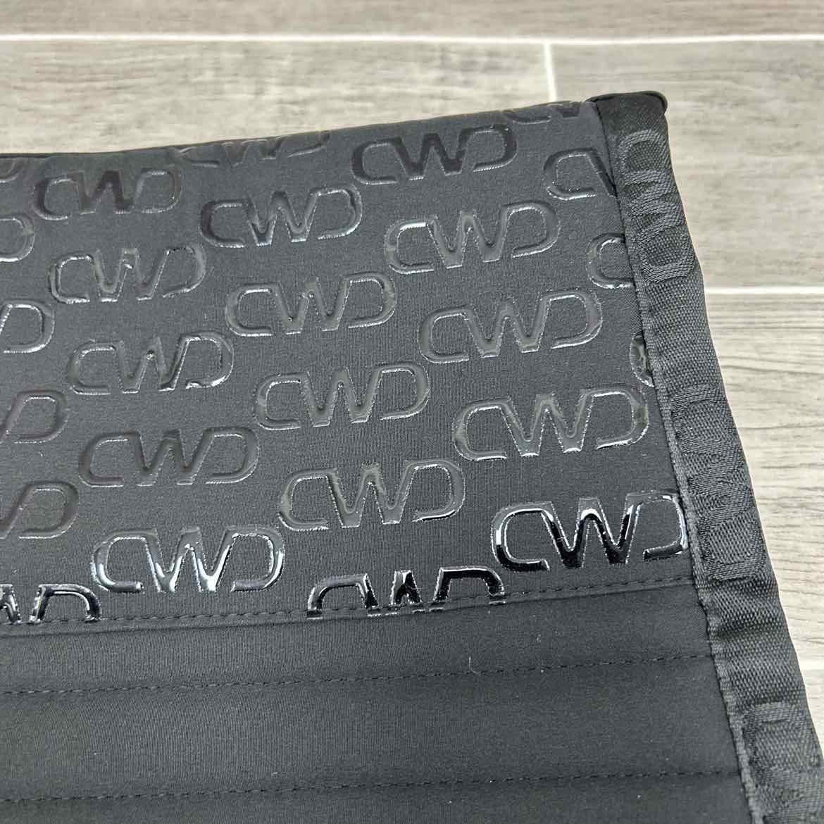 CWD Jumping Saddle Pad with Matching Ear Bonnet, Size Full