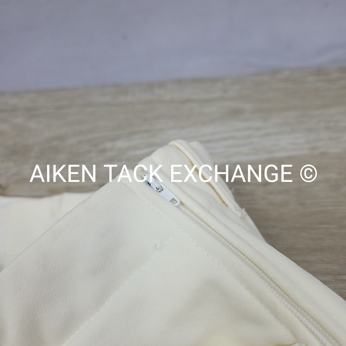 Tailored Sportsman Supreme Hunter Knee Patch Breeches, Size 26