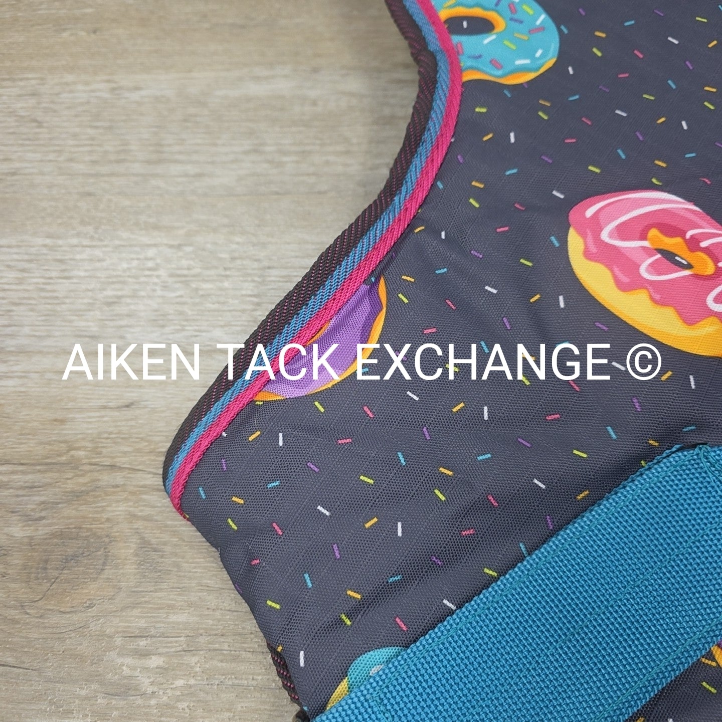 Shires Tempest 200D Neck Cover, Size Large