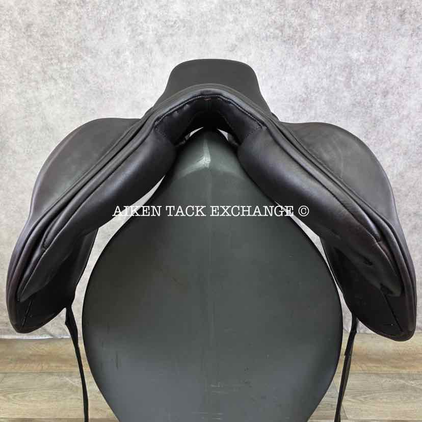 2022 Circuit by Dover Saddlery Premier Monoflap Jump Saddle, 17" Seat, Medium Wide Tree, Wool Flocked Panels
