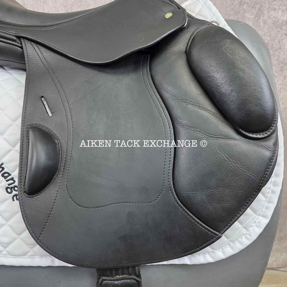 **On Trial** 2010 Schleese Eagle XC Monoflap Jump Saddle, 18" Seat, Adjustable AdapTree, Wool Flocked Panels