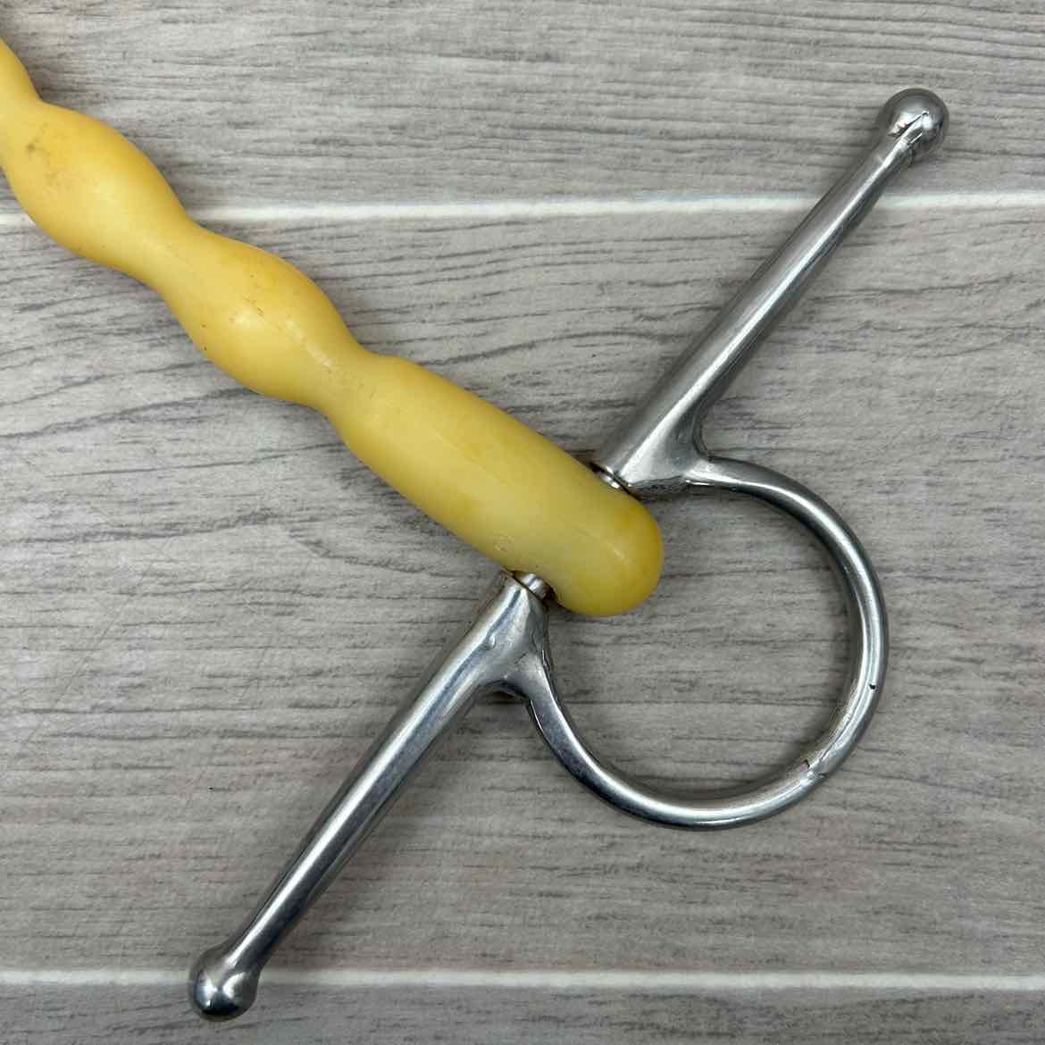 Happy Mouth Shaped Mullen Mouth Full Cheek Bit 5.5"
