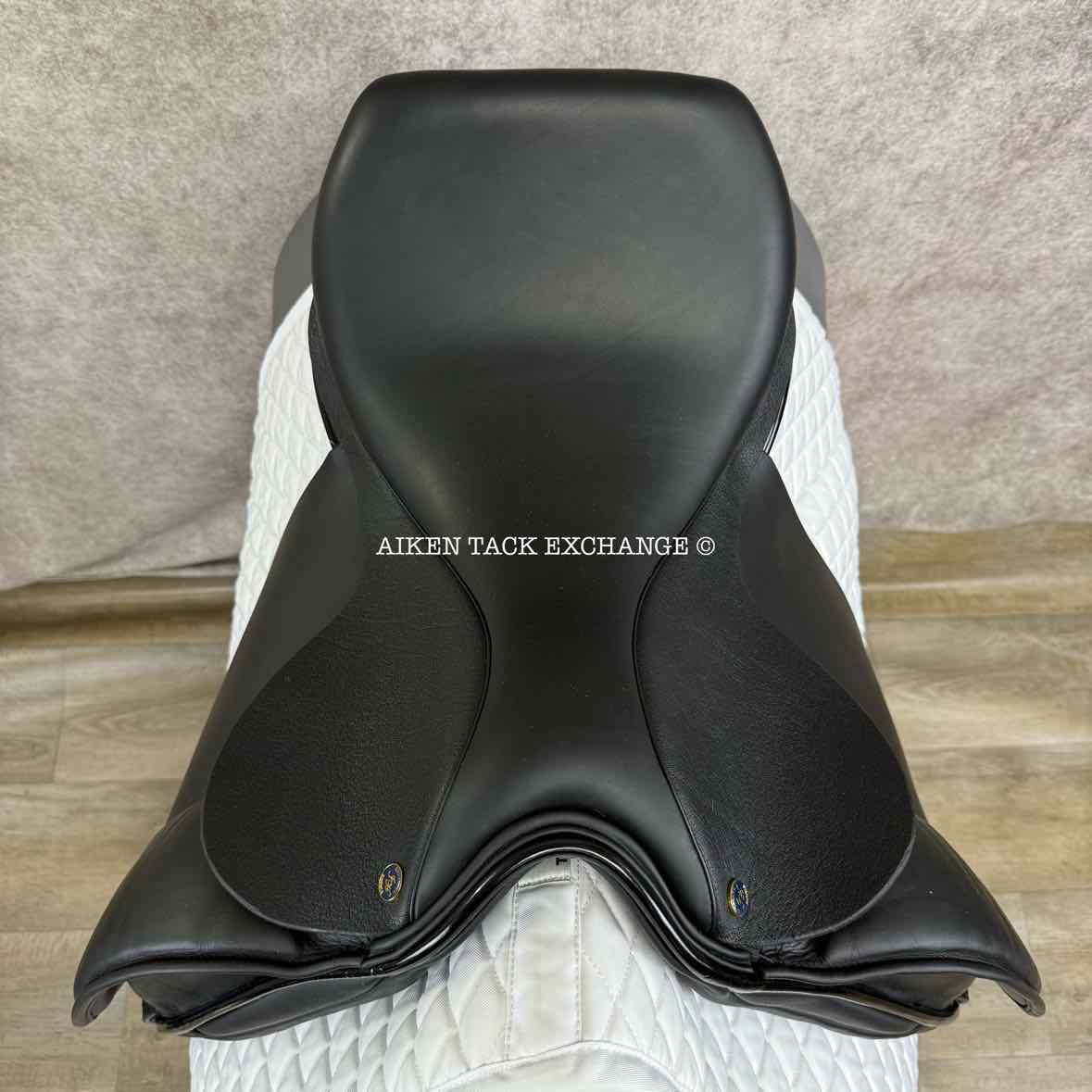 2023 Hulsebos WB3 Dressage Saddle, 17.5" Seat, Medium Wide Tree, Wool Flocked Panels