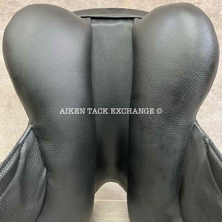 2024 Custom Saddlery Wolfgang Matrix MKII Monoflap Dressage Saddle, 17.5" Seat, Adjustable Tree, Wool Flocked Pony Panels