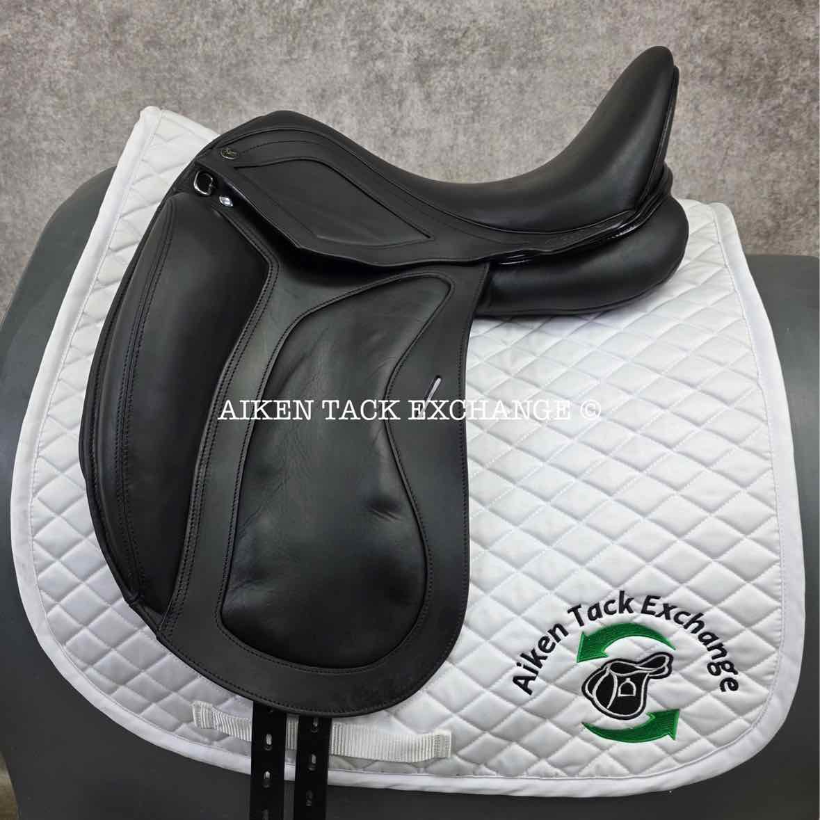 2022 MaxFlex Melina Pro Monoflap Dressage Saddle, 17" Seat, Flex Tree - Extra Wide (Adjustable), Wool Flocked Panels