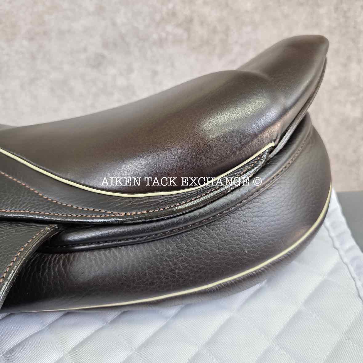 2020 Stubben Phoenix Elite Jump Saddle, 17.5" Seat with Biomex, 28cm Tree - Medium, Wool Flocked Panels