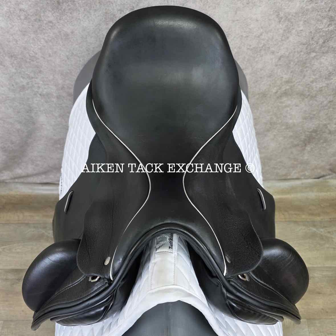 **On Trial** 2017 Custom Saddlery Wolfgang Gemini R Monoflap Dressage Saddle, 17.5" Seat, Adjustable Tree, Wool Flocked Panels