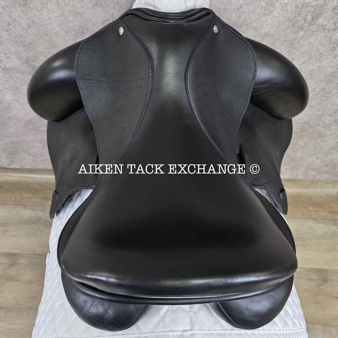 2019 Custom Saddlery Icon Flight Monoflap Dressage Saddle, 18" Seat, Adjustable Tree, Wool Flocked Panels