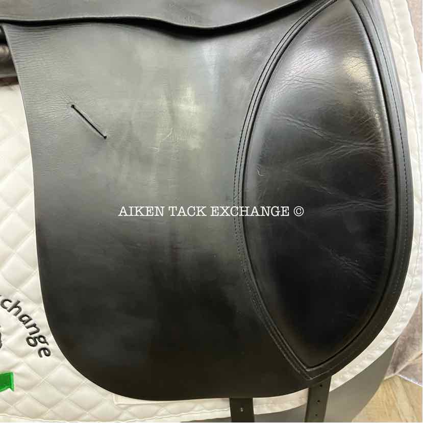 Lauriche by AJ Foster Dressage Saddle, 18" Seat, Medium Tree, Foam Panels