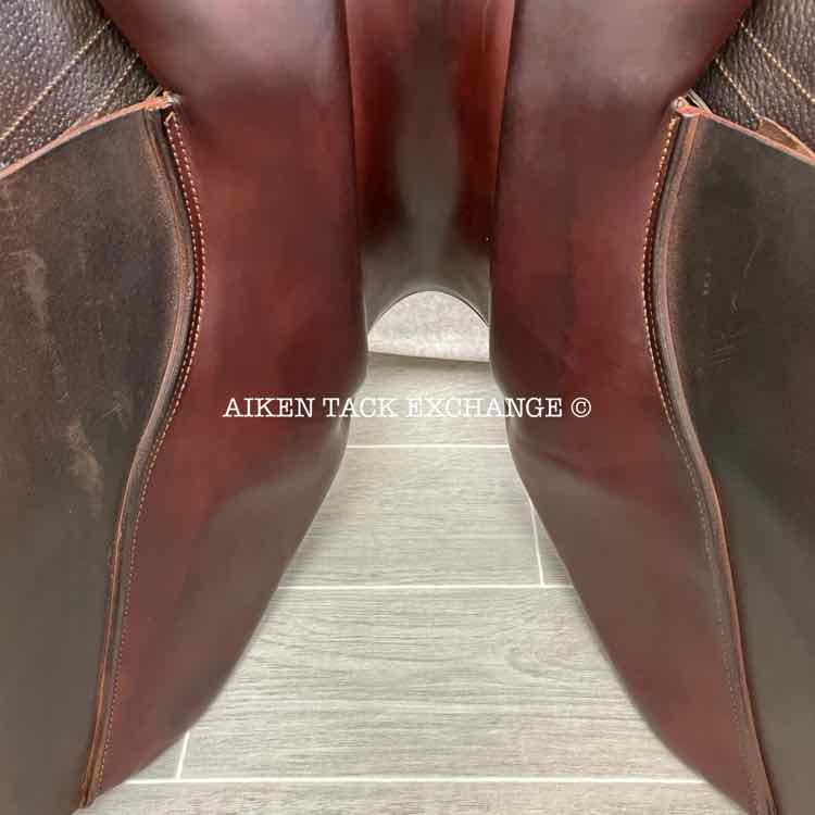 **SOLD** 2012 CWD SE02 Close Contact Jump Saddle, 17" Seat, 2C Flap, Medium Tree, Foam Panels, Full Buffalo Leather