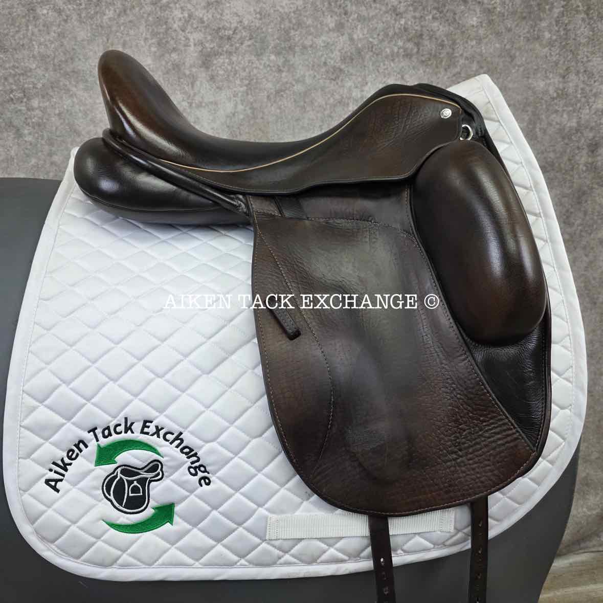 **SOLD** 2015 Custom Saddlery Icon Flight Monoflap Dressage Saddle, 17.5" Seat,  Adjustable Tree, Wool Flocked Panels