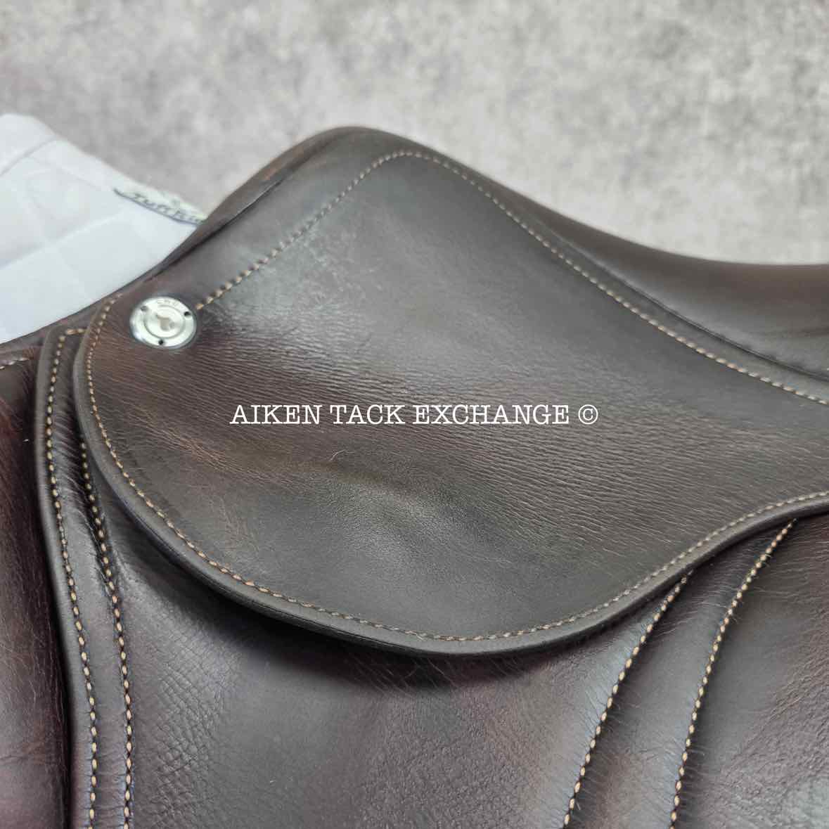 2019 CWD SE01 Close Contact Jump Saddle, 17" Seat, 3C Flap, Medium Tree, Foam Panels, Full Buffalo Leather