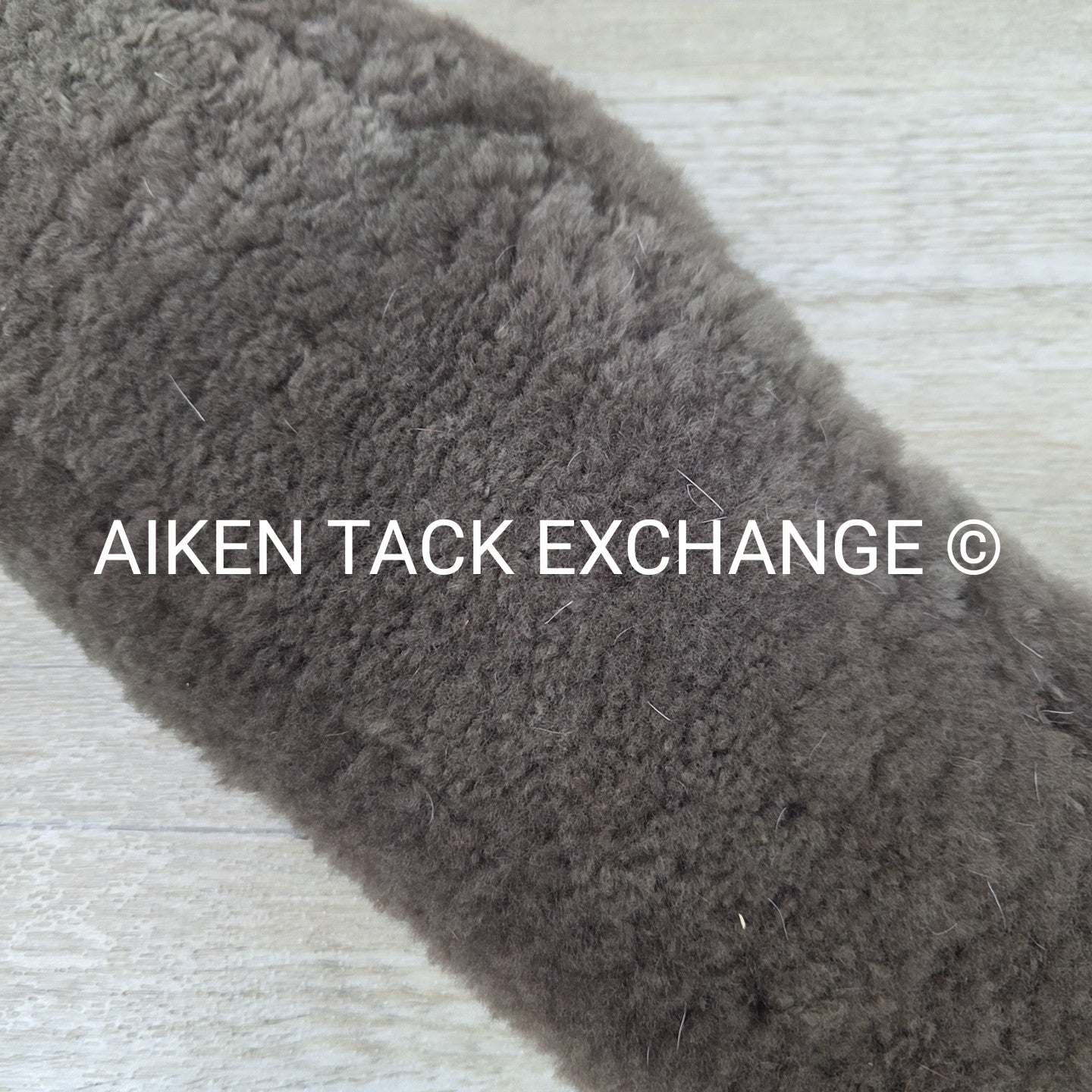 Contour Sheepskin Dressage Girth, Brown, 26"